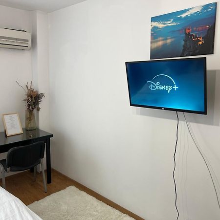 2 Rooms Apartment City Center Яш Екстериор снимка