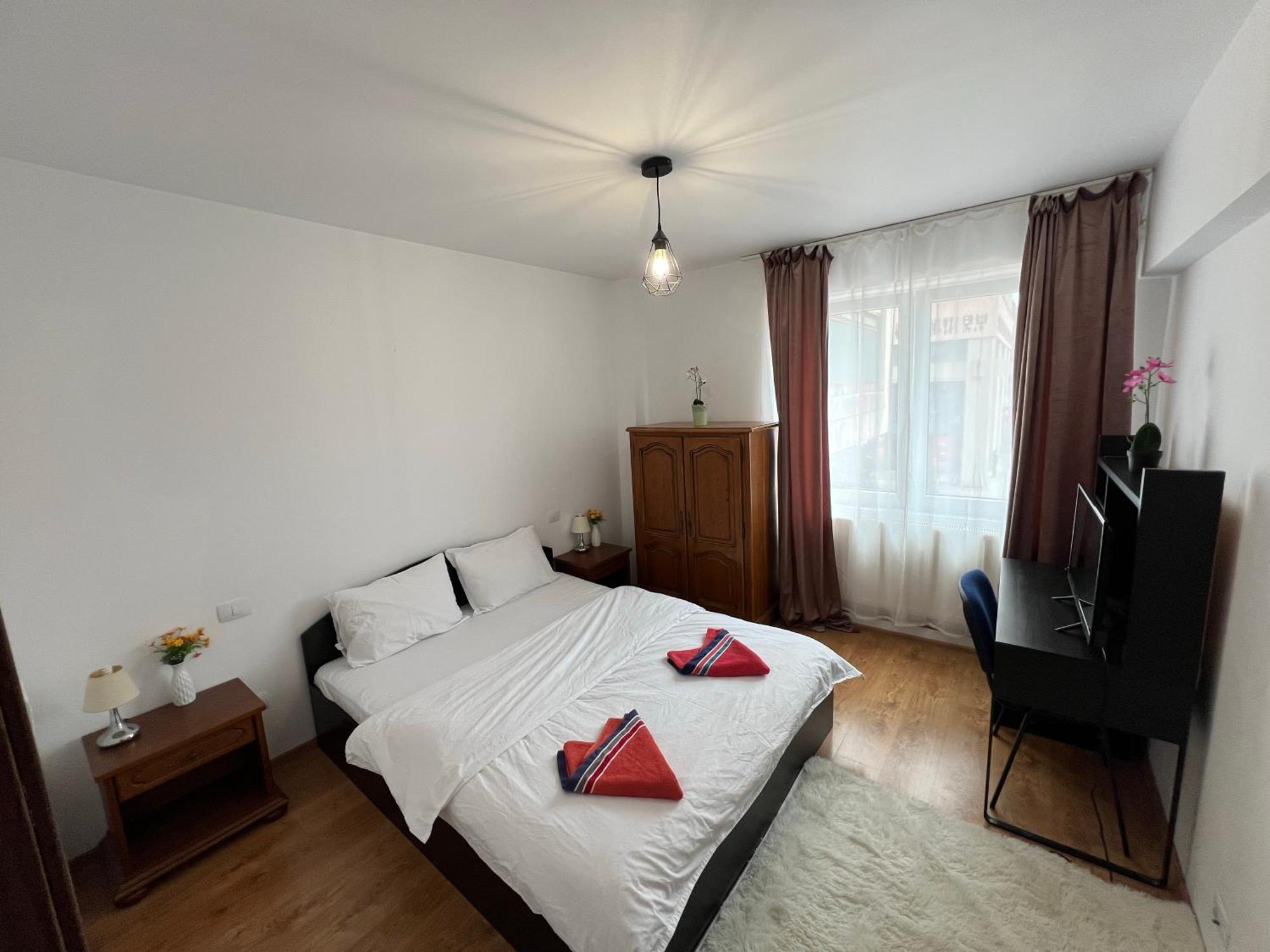2 Rooms Apartment City Center Яш Екстериор снимка