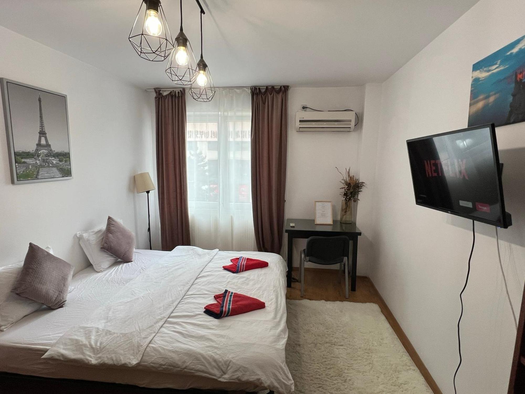2 Rooms Apartment City Center Яш Екстериор снимка